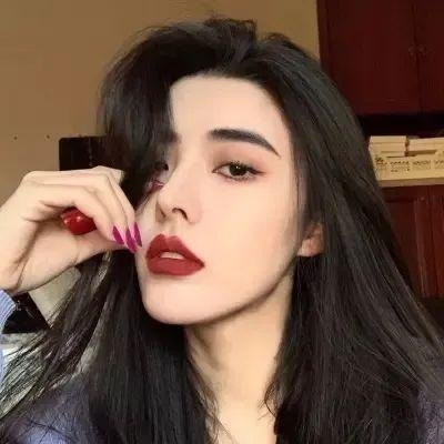 假太监，女帝让我攻略后宫